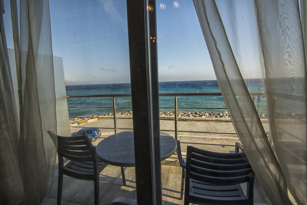 Gonis Suites Палиохора Екстериор снимка