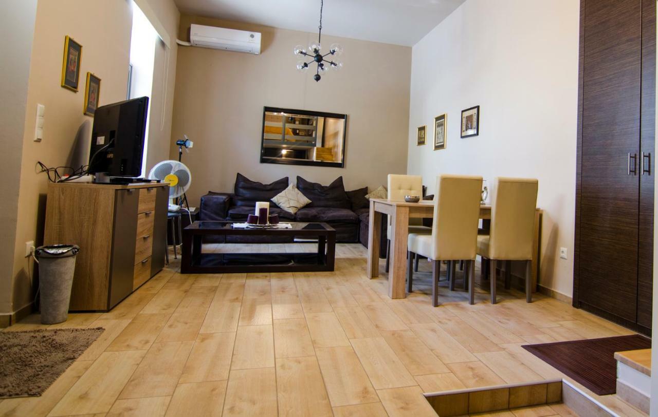 Gonis Suites Палиохора Екстериор снимка